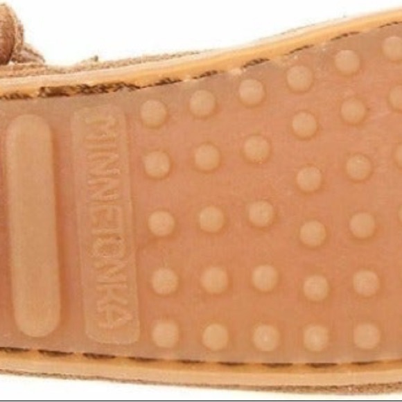 New in box Minnetonka boots - Picture 6 of 6